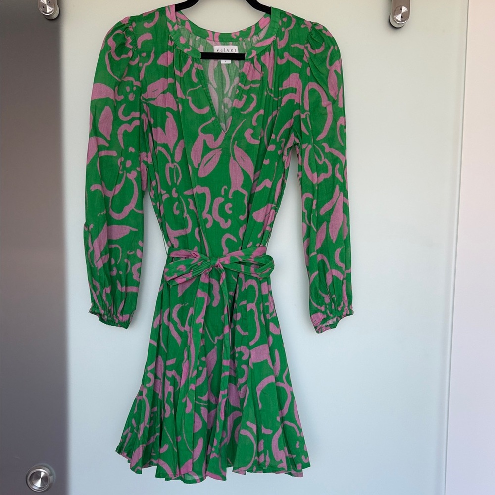 Velvet by Graham and Spencer Green and Pink Long Sleeve Dress sz L